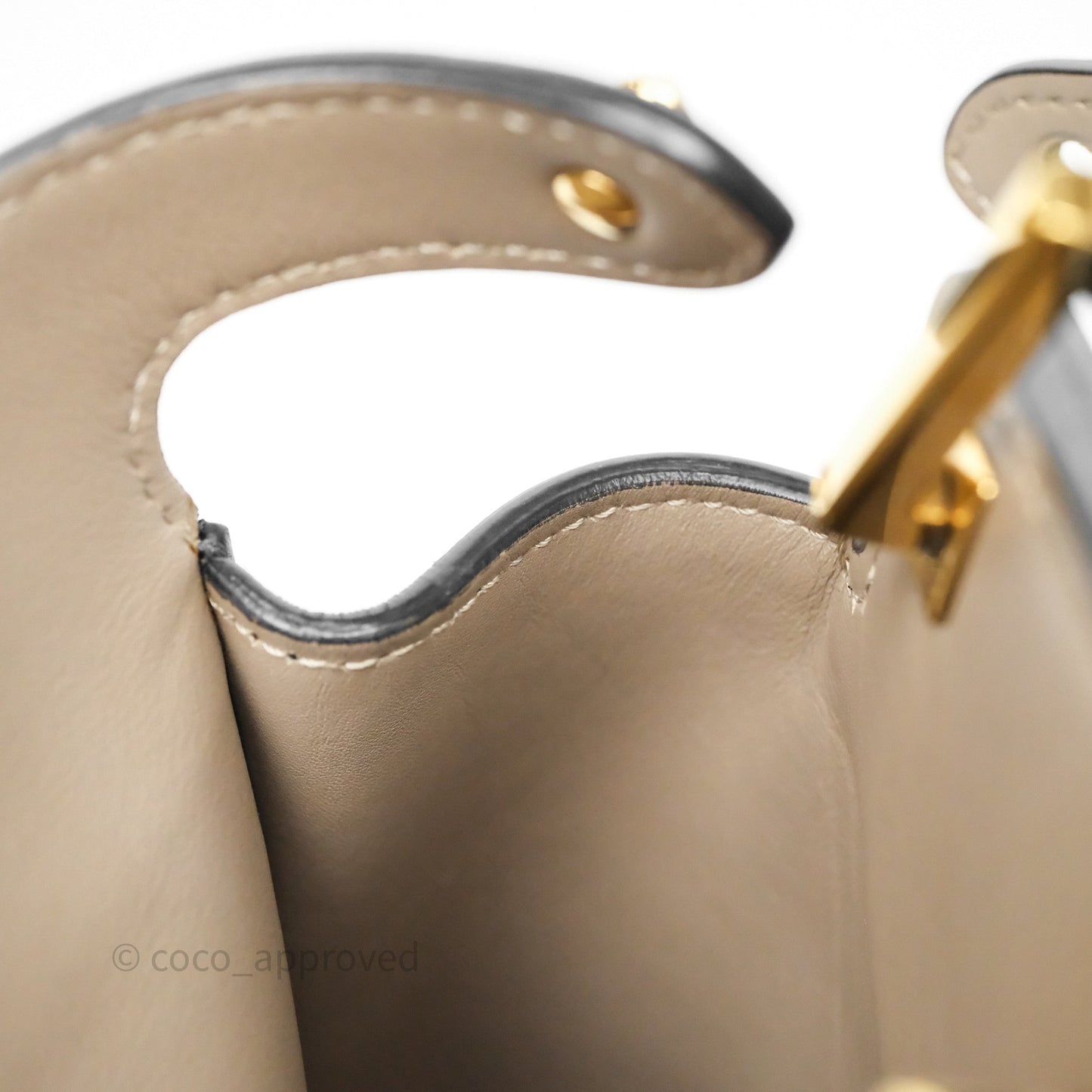 Fendi Peekaboo Essentially Bag in Black Calfskin