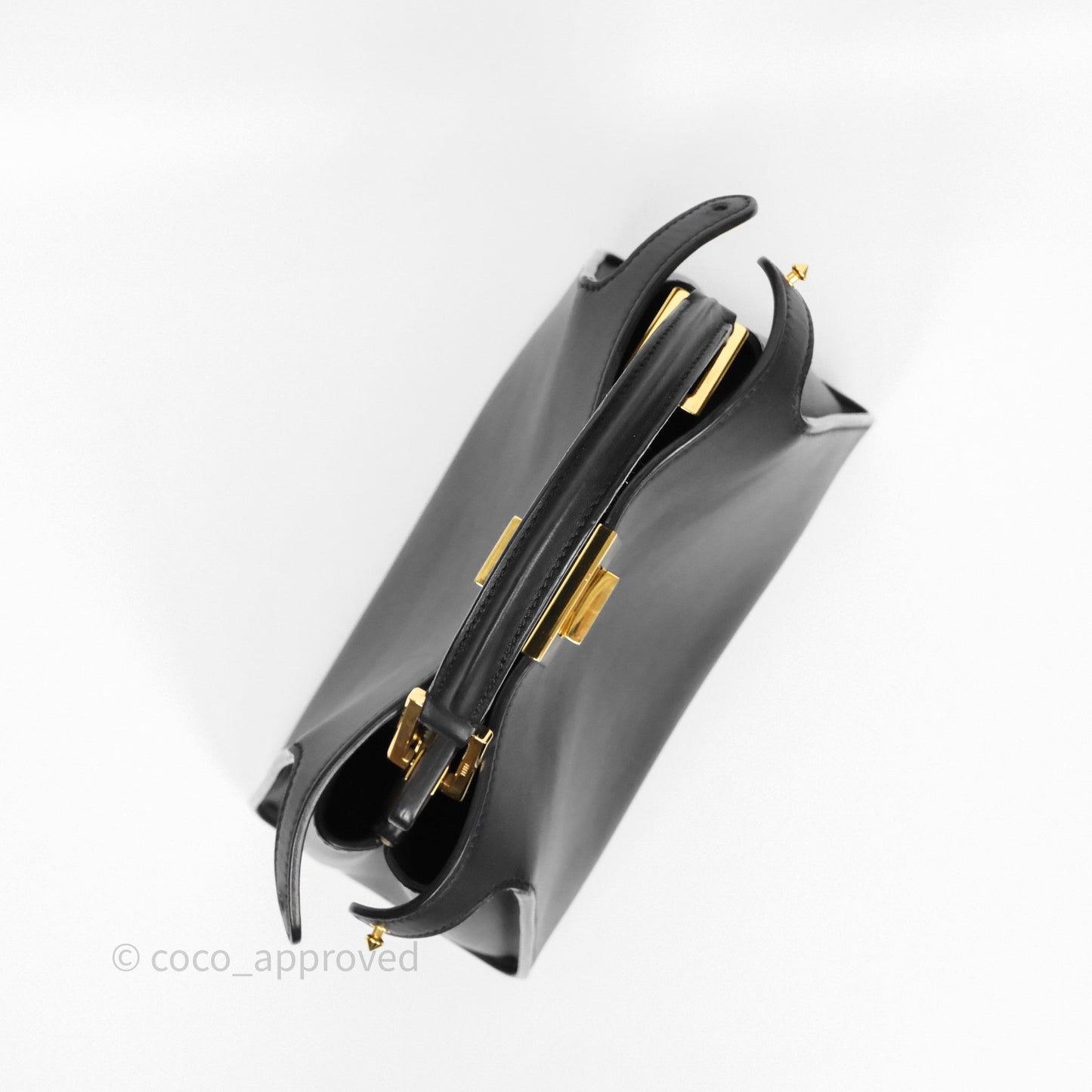 Fendi Peekaboo Essentially Bag in Black Calfskin