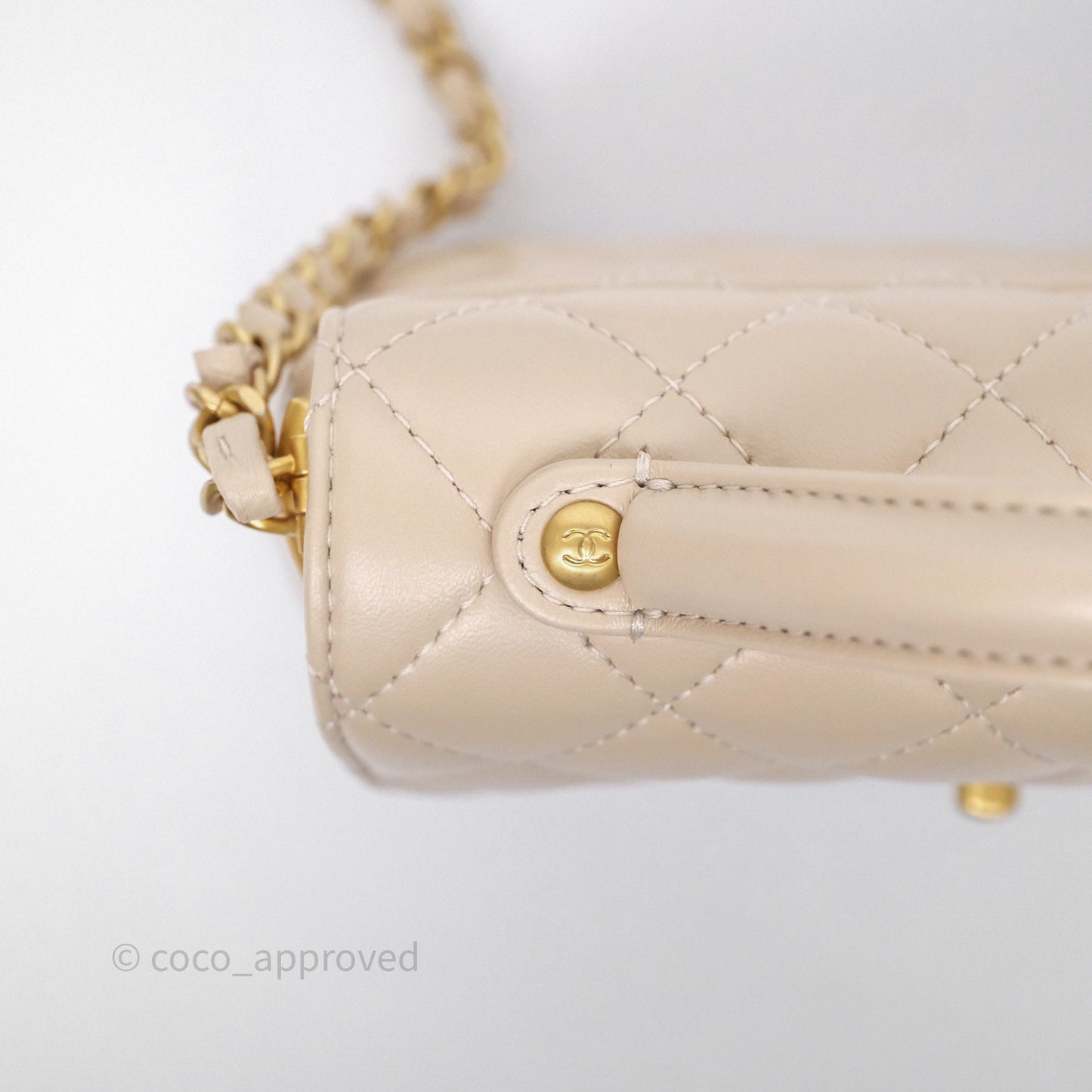Chanel Small Top Handle Flap Bag Light Beige Lambskin Aged Gold Hardware 25P