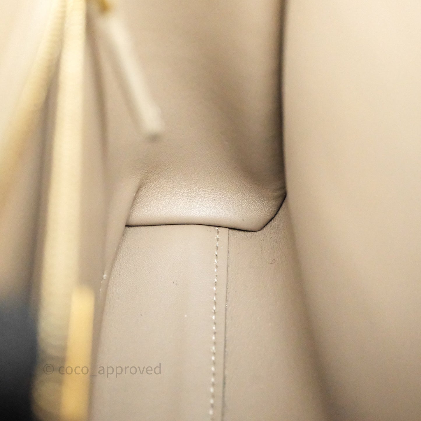 Fendi Peekaboo Essentially Bag in Black Calfskin
