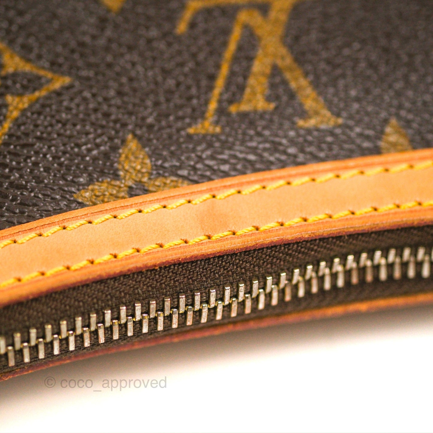 Louis Vuitton Vintage Odeon Shoulder Bag Monogram Canvas MM