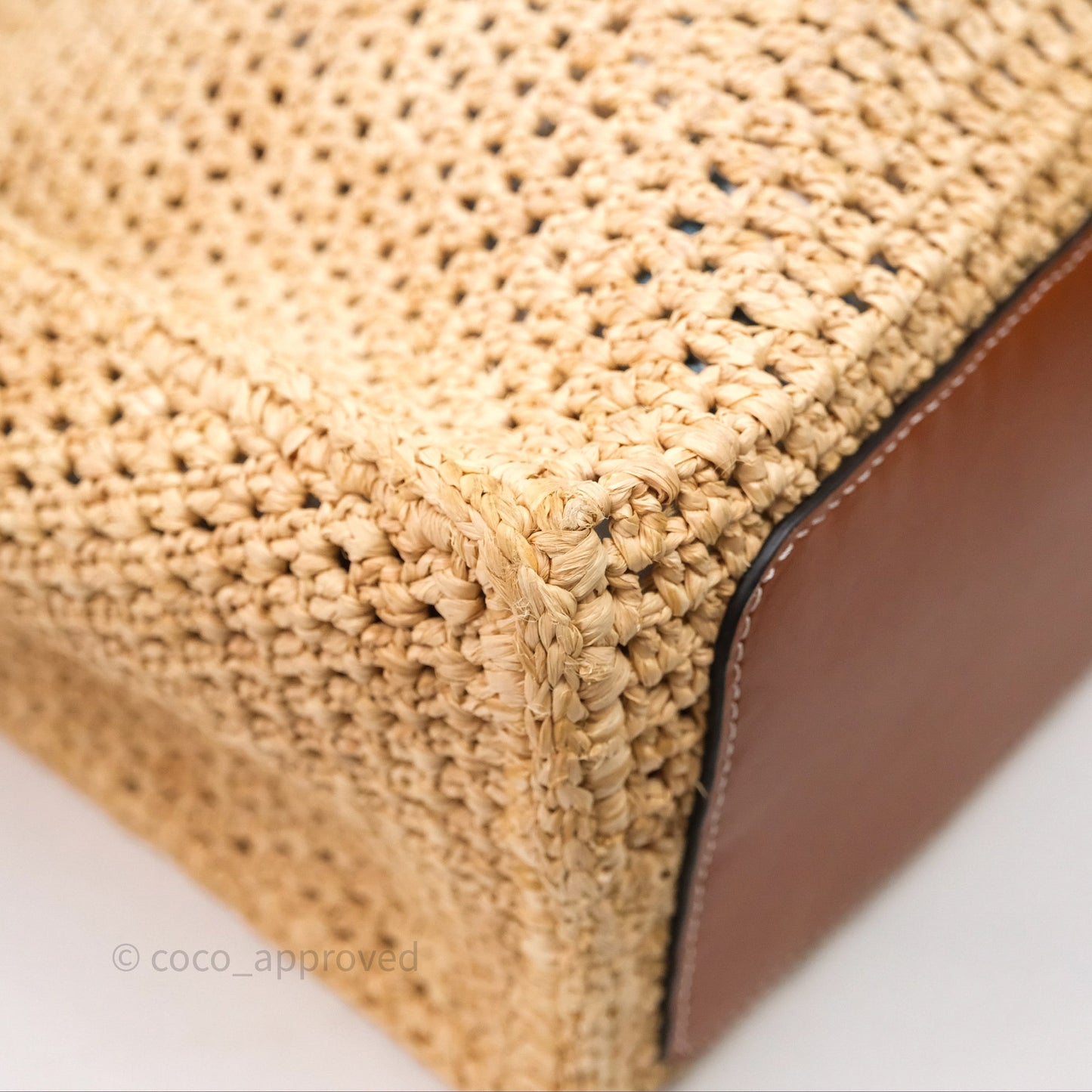 Louis Vuitton OnTheGo MM Raffia Natural