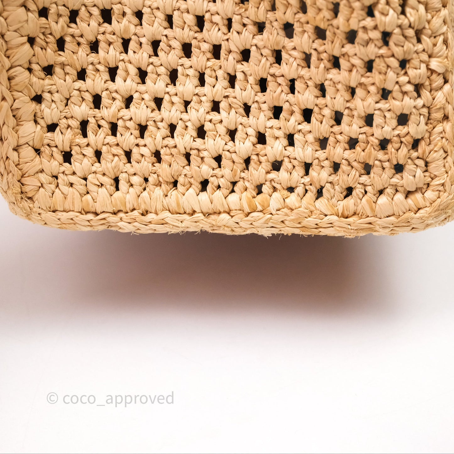 Louis Vuitton OnTheGo MM Raffia Natural