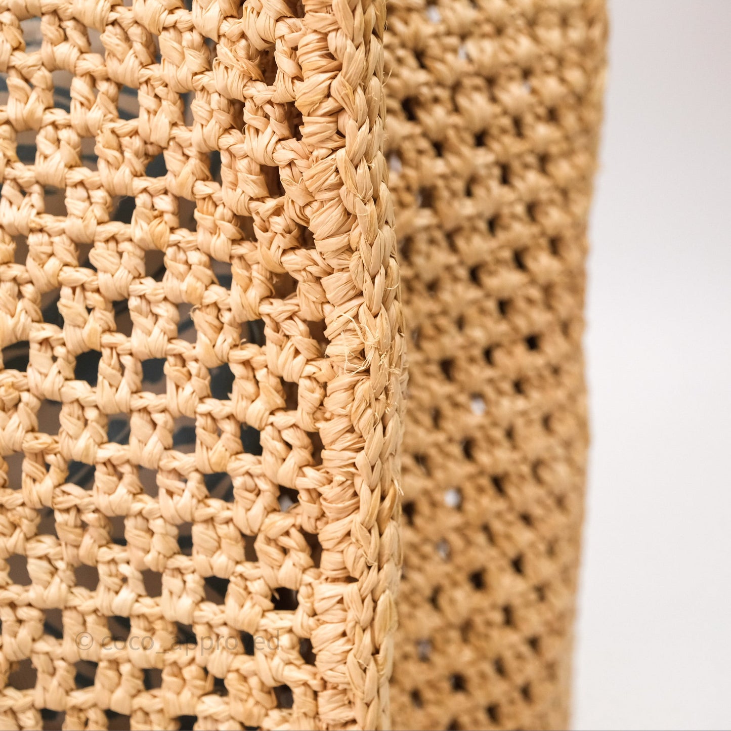 Louis Vuitton OnTheGo MM Raffia Natural