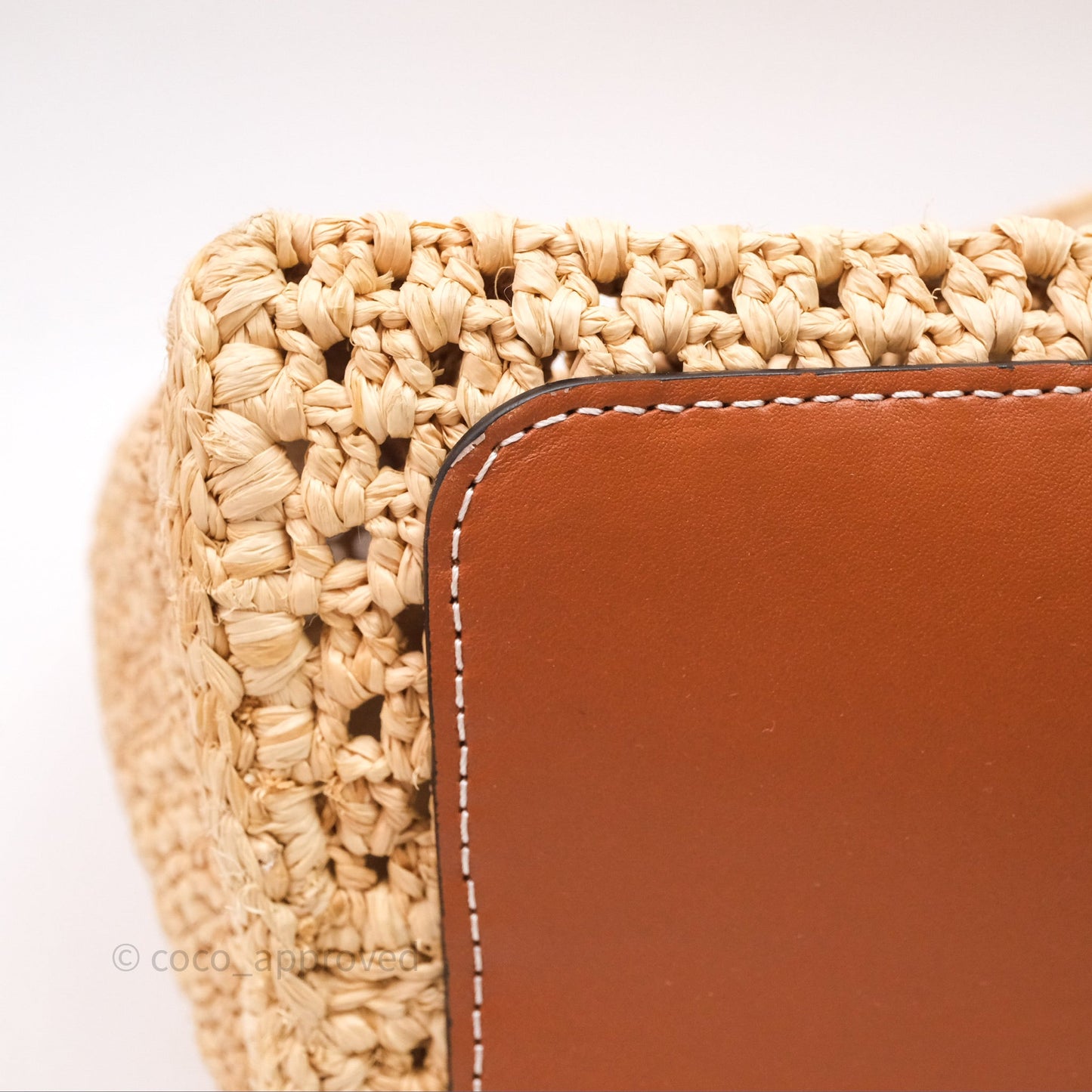 Louis Vuitton OnTheGo MM Raffia Natural