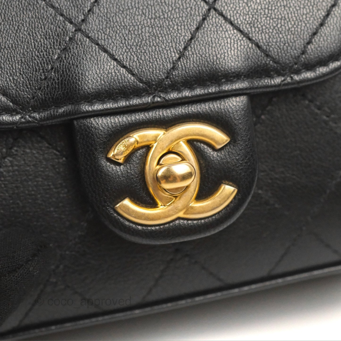 Chanel Mini Chic Pearls Flap Black Goatskin Aged Gold Hardware