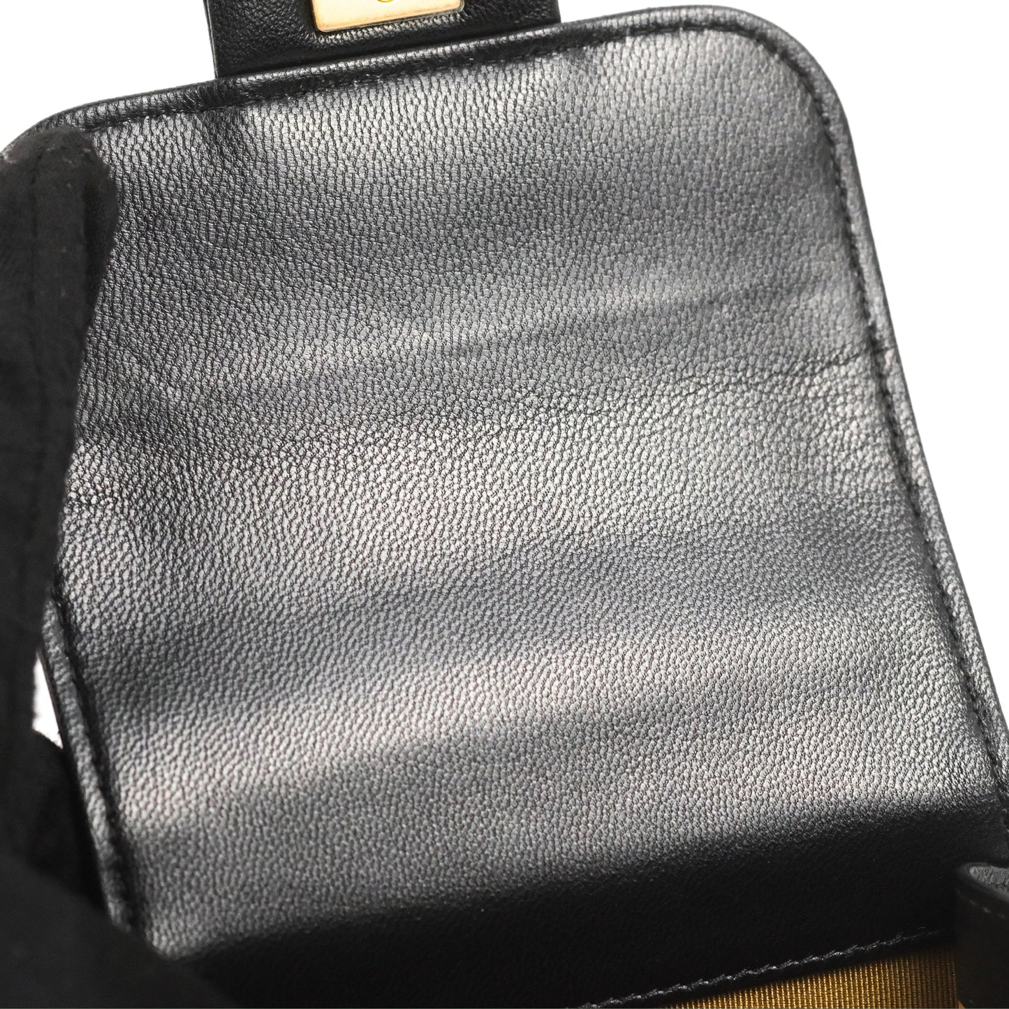 Chanel Mini Chic Pearls Flap Black Goatskin Aged Gold Hardware