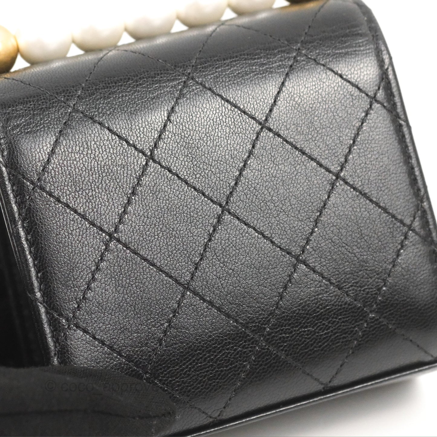 Chanel Mini Chic Pearls Flap Black Goatskin Aged Gold Hardware