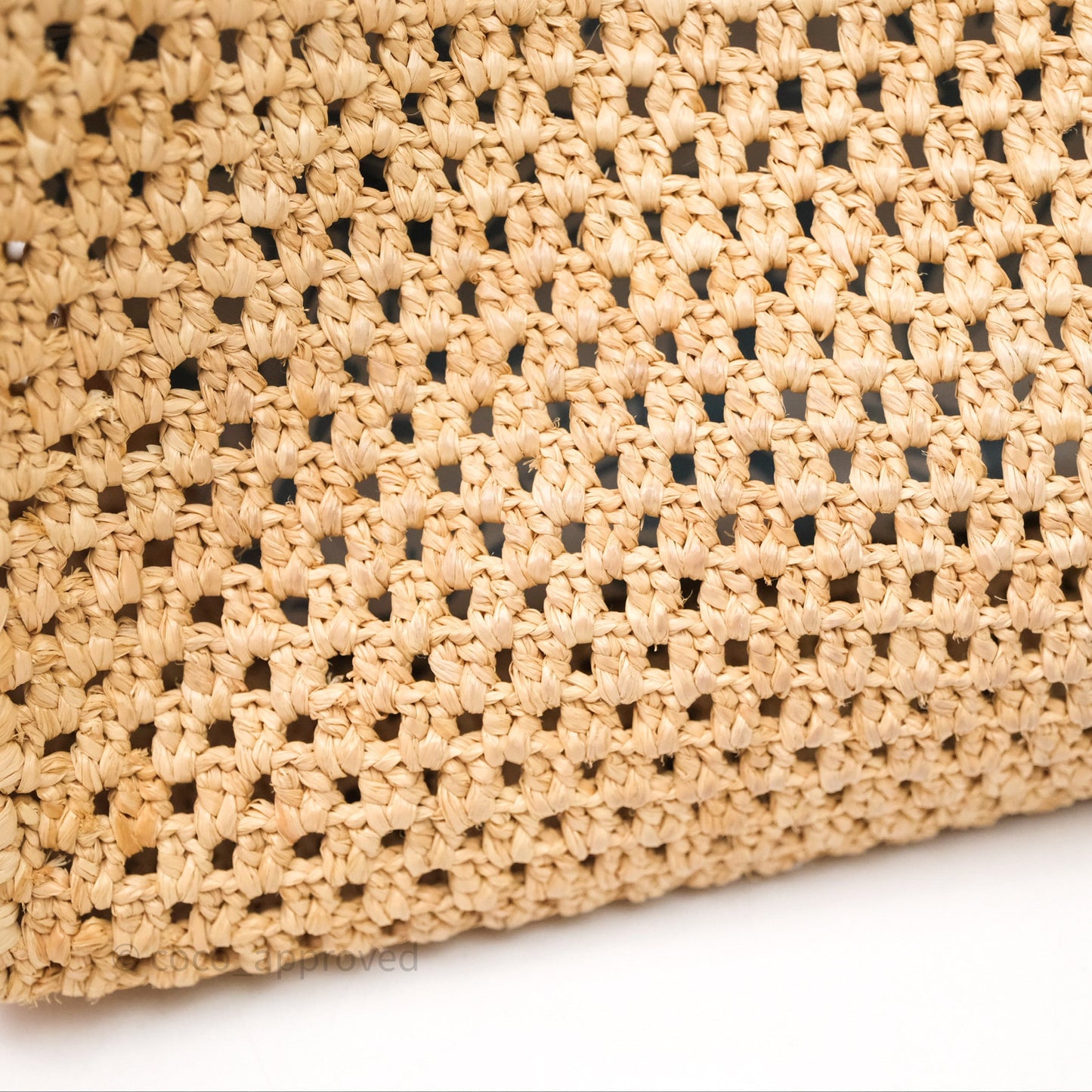 Louis Vuitton OnTheGo MM Raffia Natural
