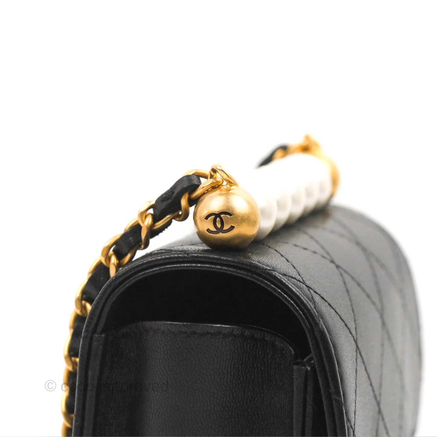 Chanel Mini Chic Pearls Flap Black Goatskin Aged Gold Hardware