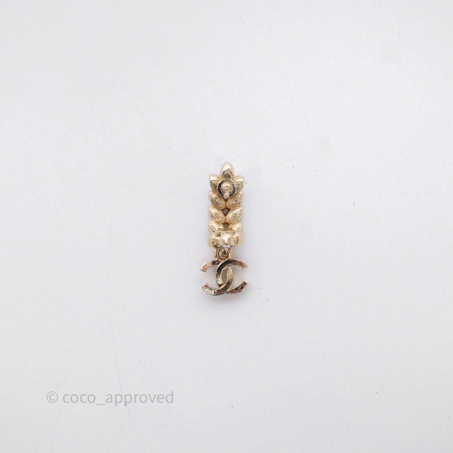 Chanel Leafy Crystal CC Drop Earrings Gold Tone 23S