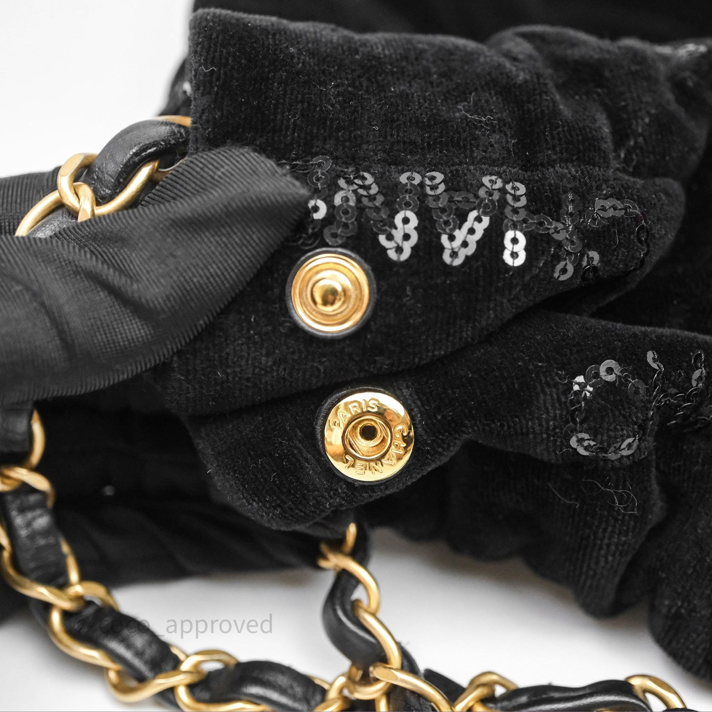 Chanel 22 Small Sequins Logo Black Velvet