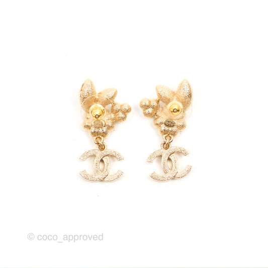 Chanel Crystal Pearl CC Flower Pendant Earrings Gold Tone 22K