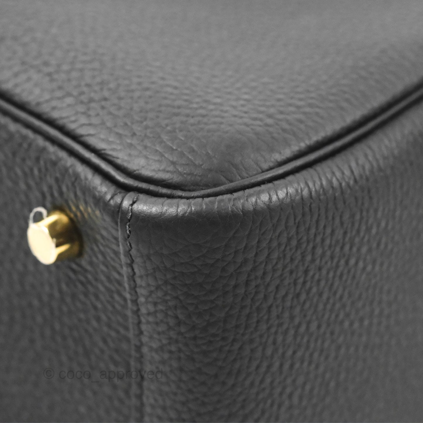 Hermès Lindy 26 Black Taurillion Clemence Gold Hardware