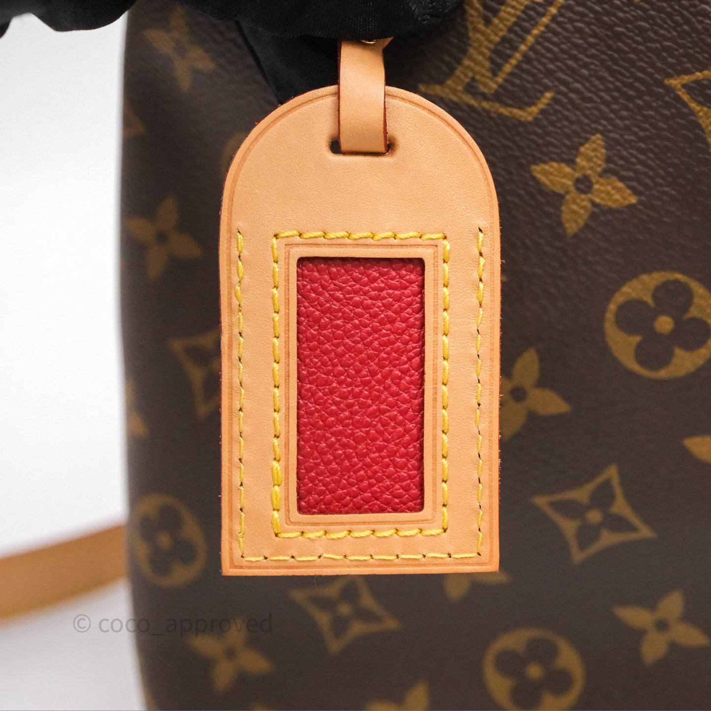 Louis Vuitton V Tote MM Monogram Canvas