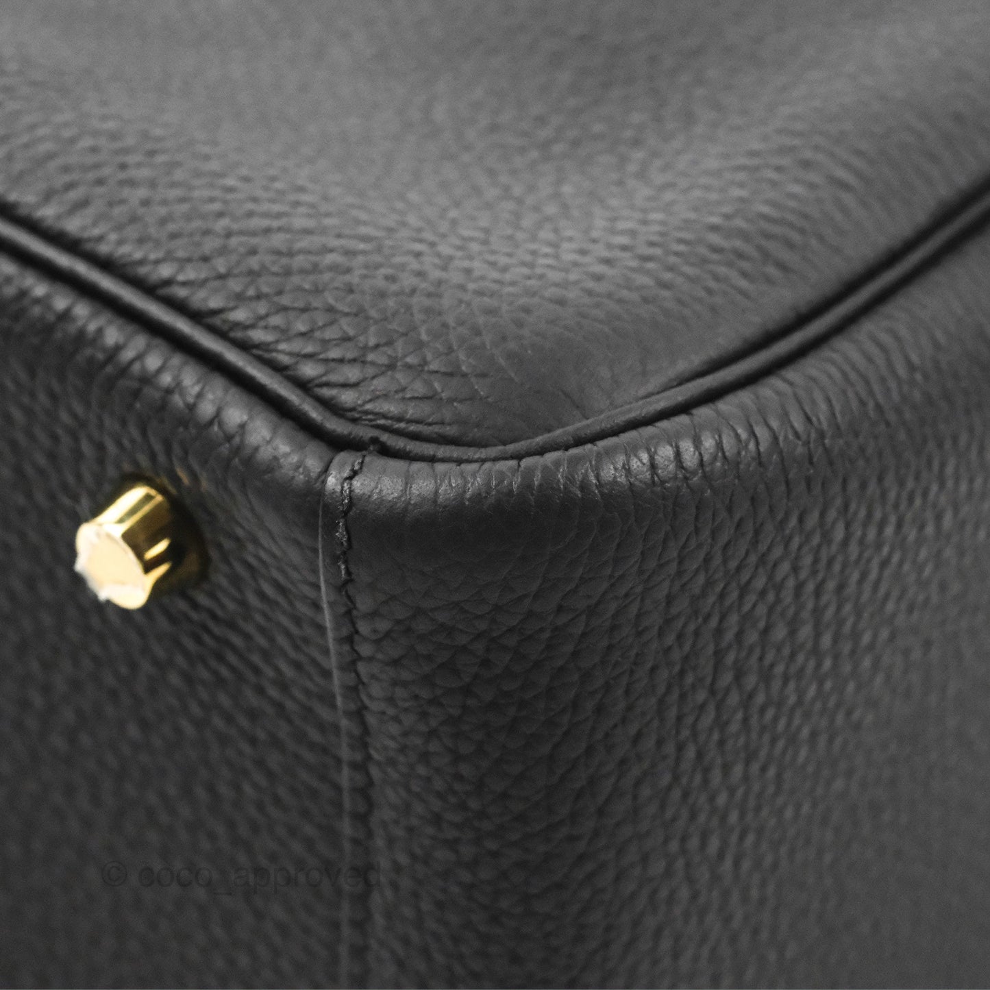 Hermès Lindy 26 Black Taurillion Clemence Gold Hardware