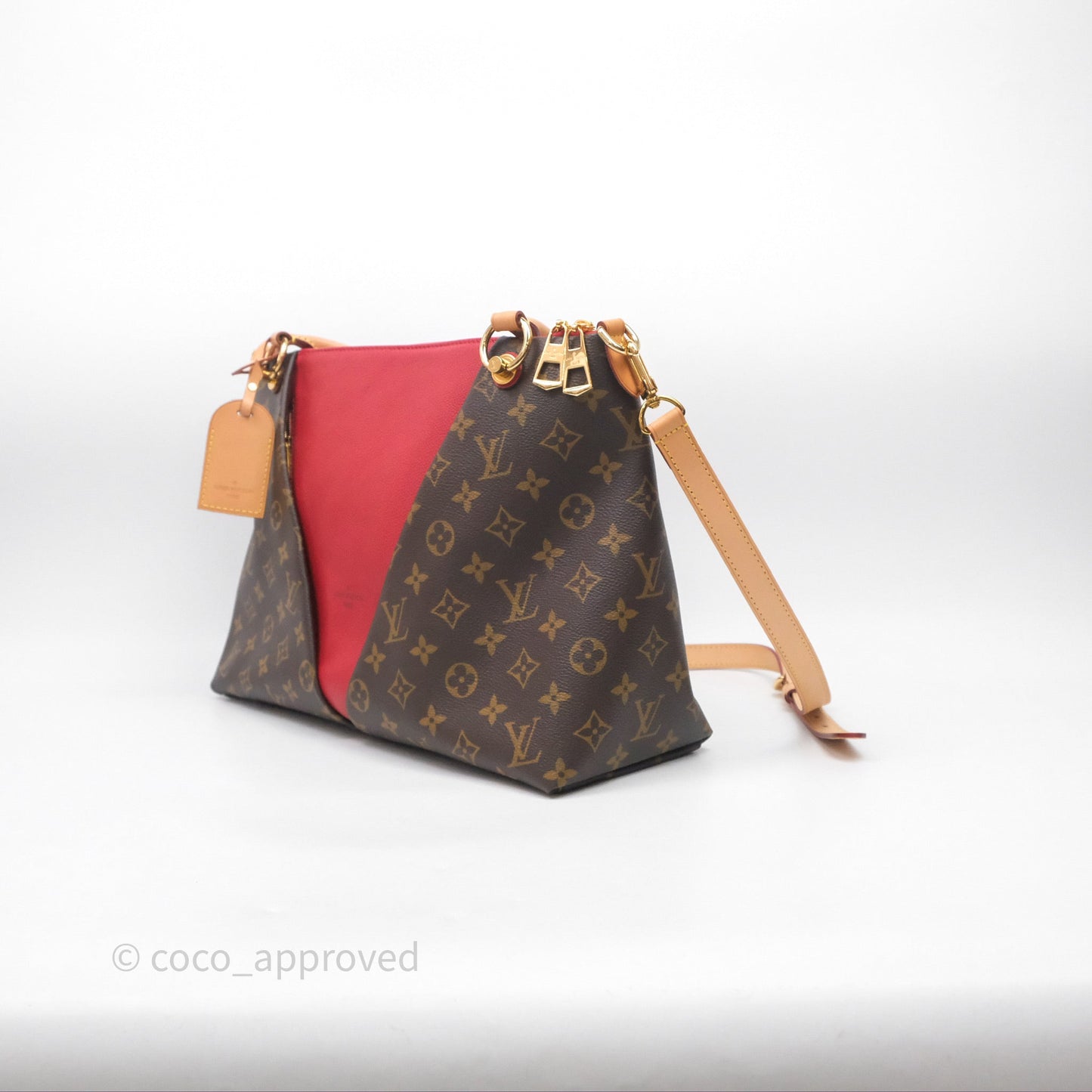 Louis Vuitton V Tote MM Monogram Canvas