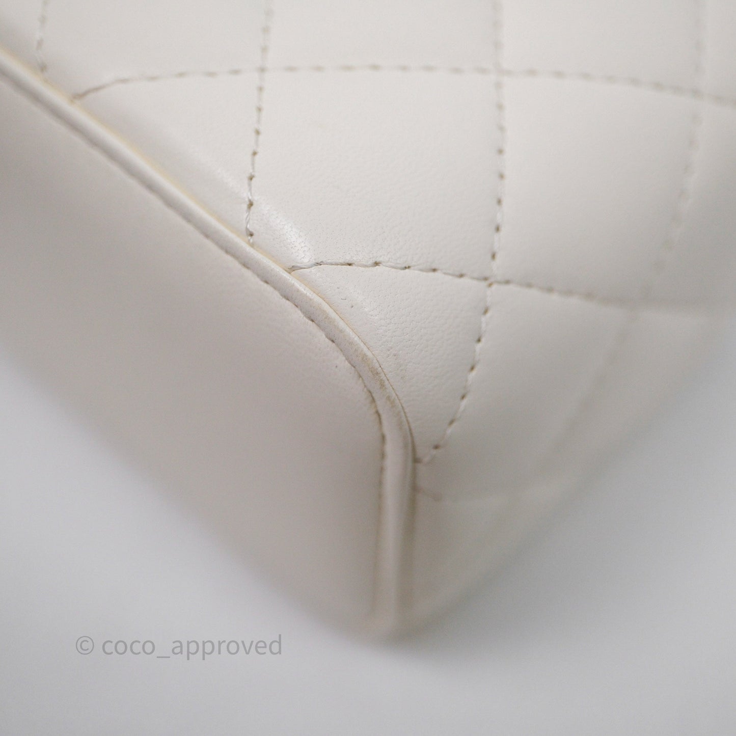 Chanel Mini Pearl Crush Vanity With Chain White Aged Gold Hardware