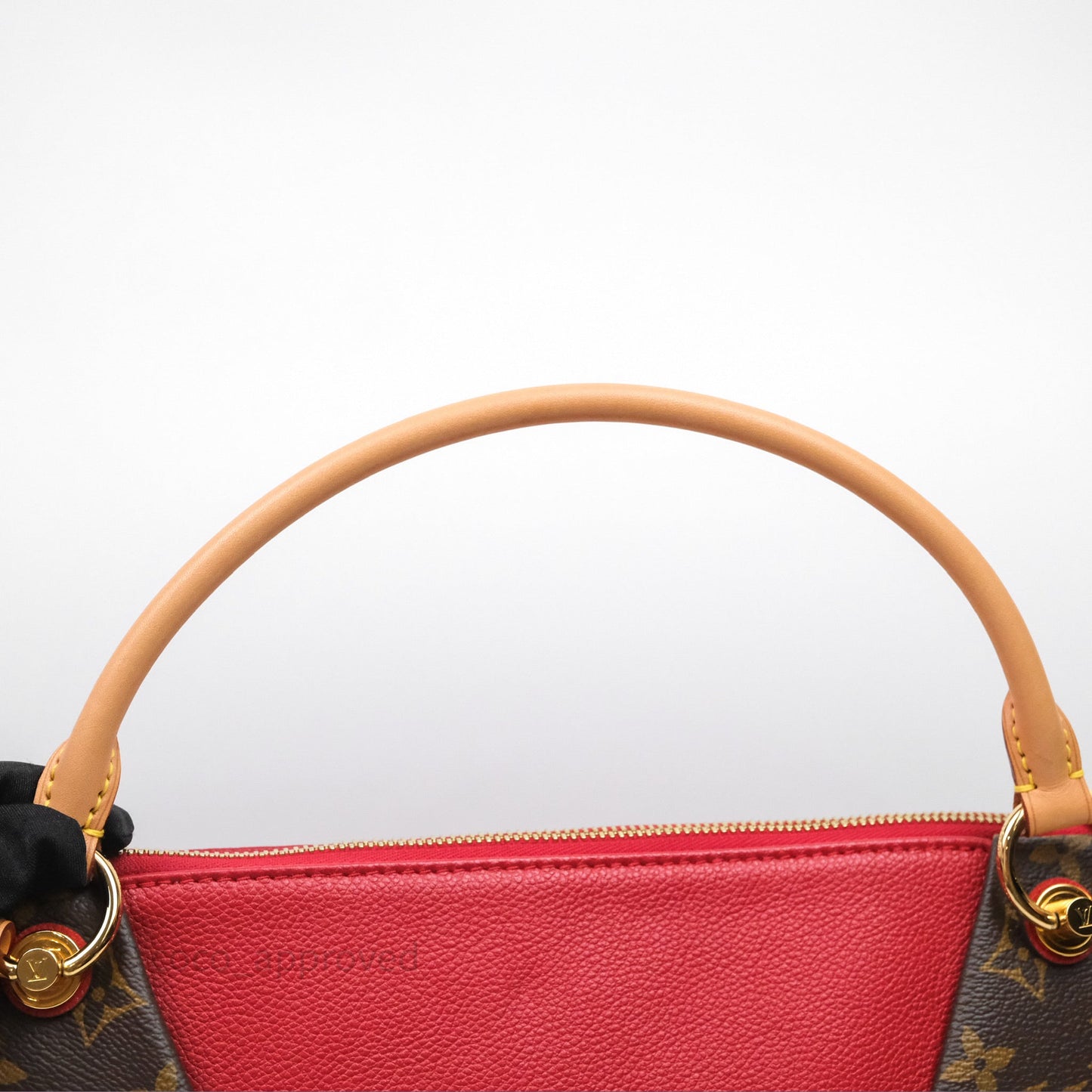 Louis Vuitton V Tote MM Monogram Canvas