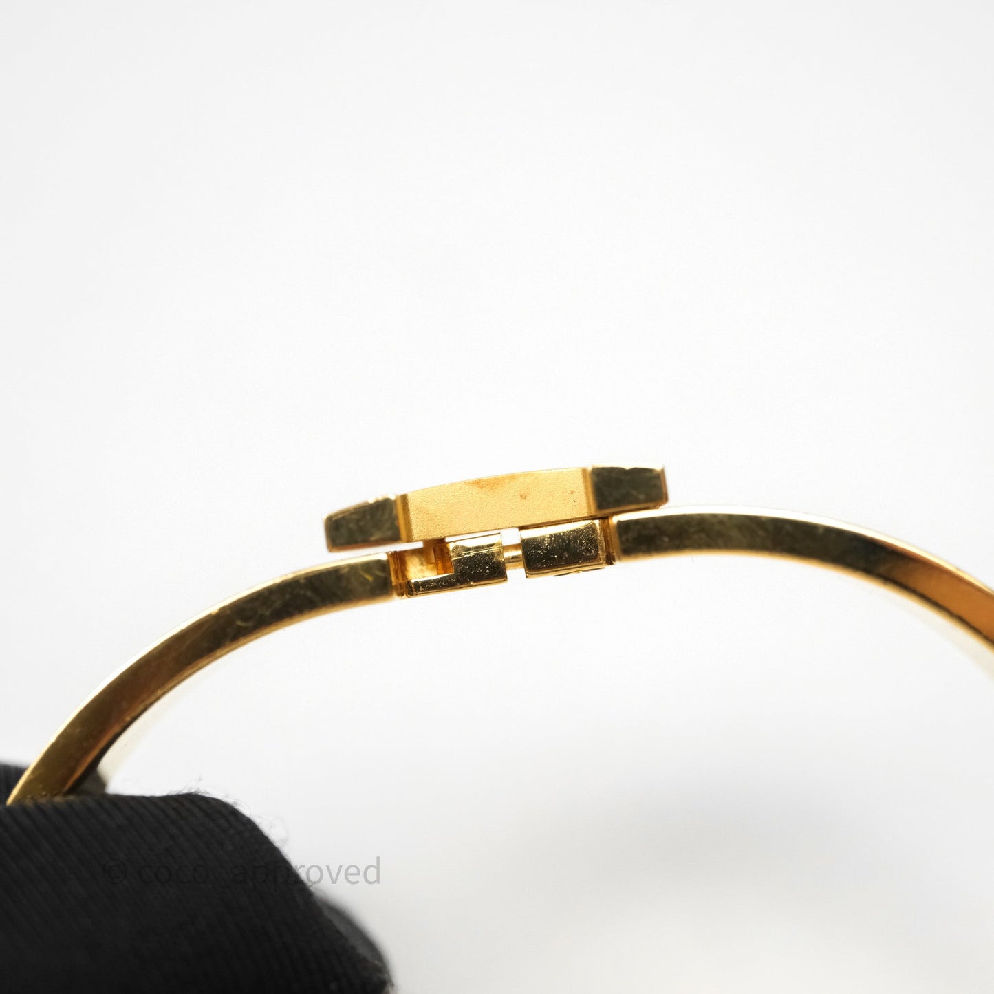 Hermès Clic HH Bracelet Matte Black Brushed Gold