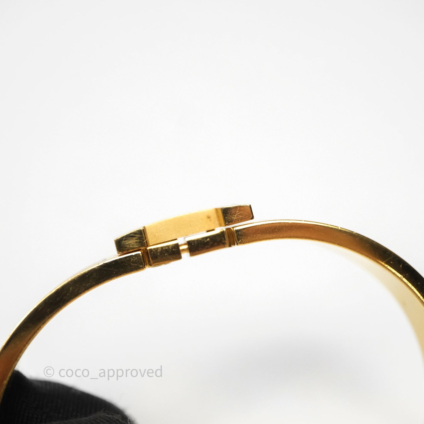Hermès Clic HH Bracelet Matte Black Brushed Gold