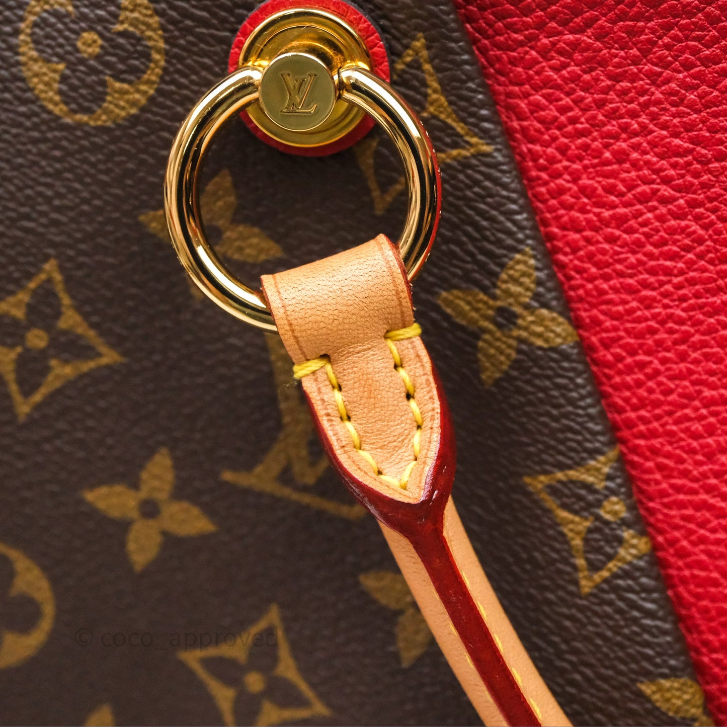 Louis Vuitton V Tote MM Monogram Canvas