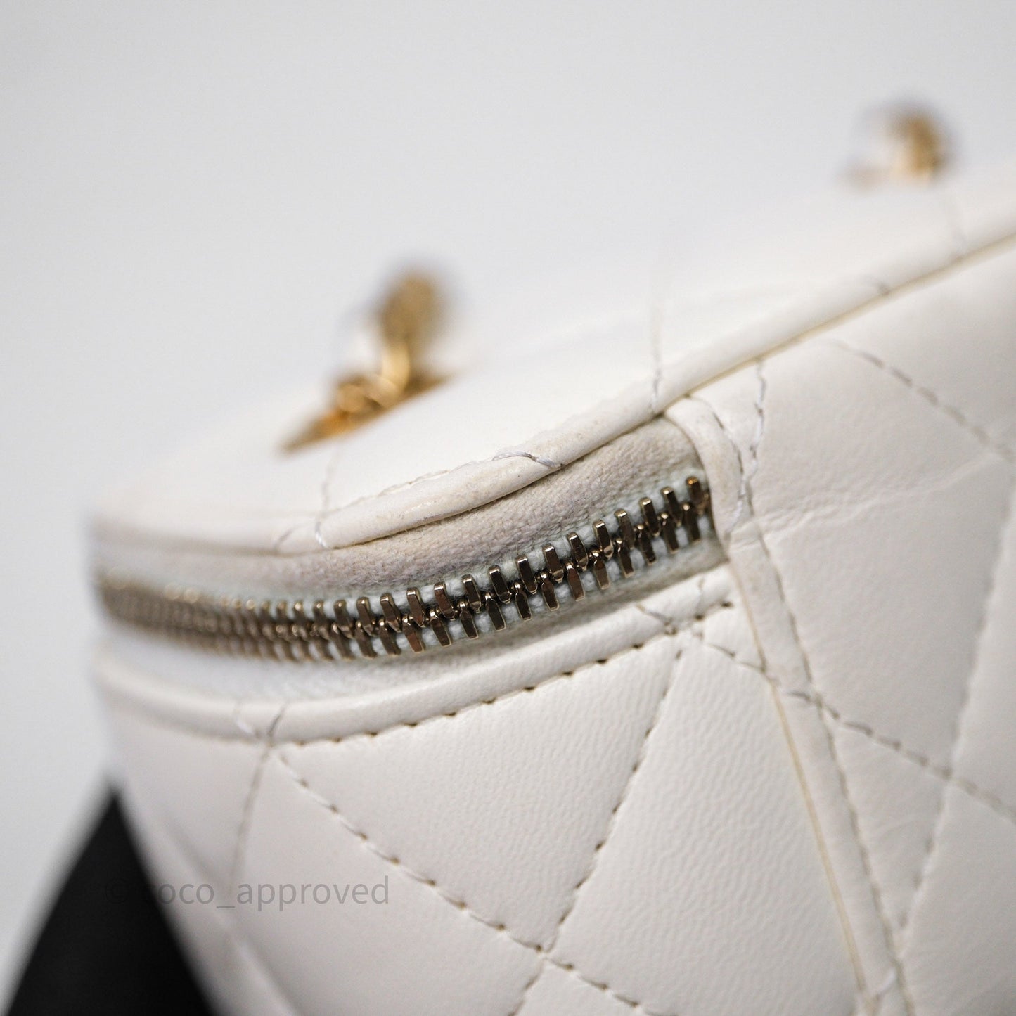 Chanel Mini Pearl Crush Vanity With Chain White Aged Gold Hardware
