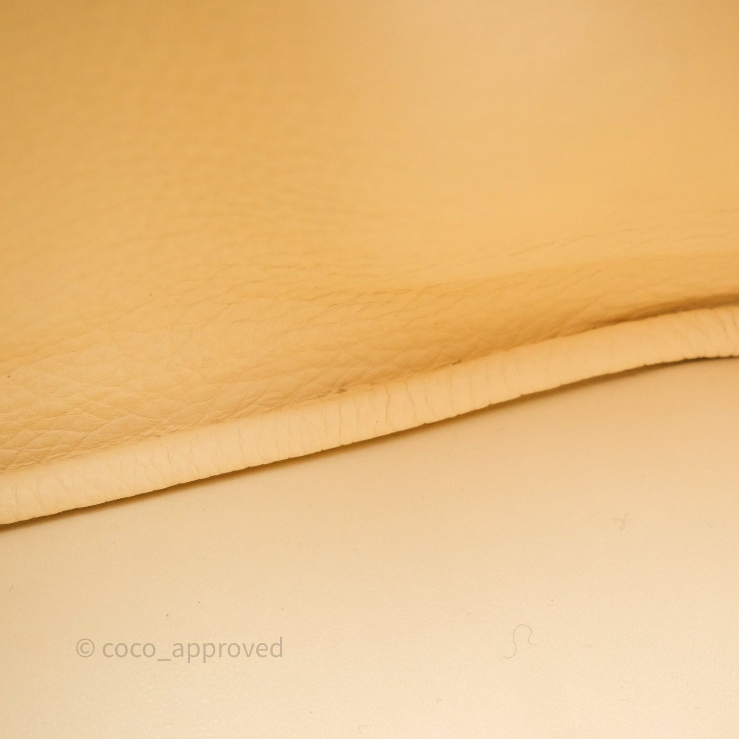 Hermès Lindy 26 Nata I2 Taurillon Clemence Gold Hardware