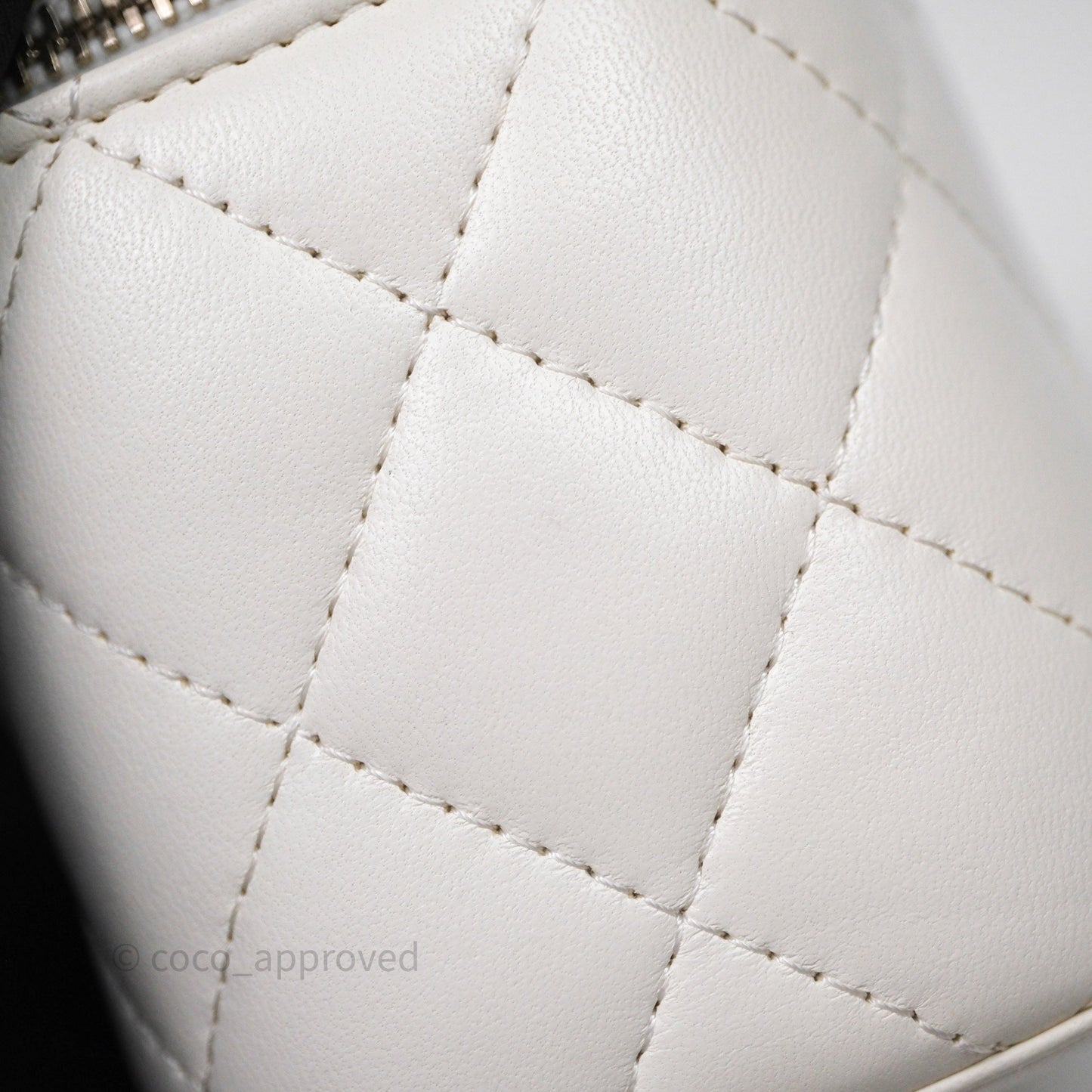 Chanel Mini Pearl Crush Vanity With Chain White Aged Gold Hardware