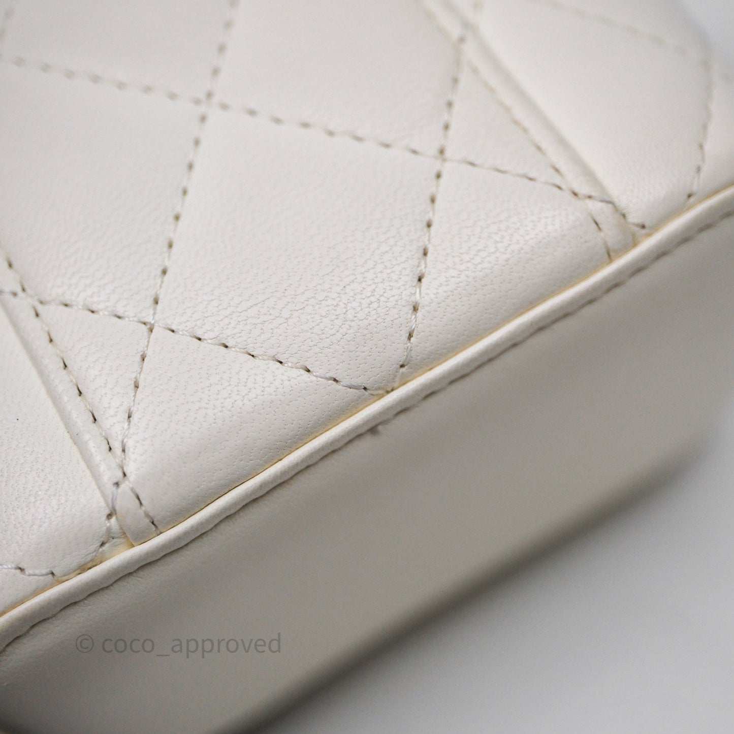 Chanel Mini Pearl Crush Vanity With Chain White Aged Gold Hardware