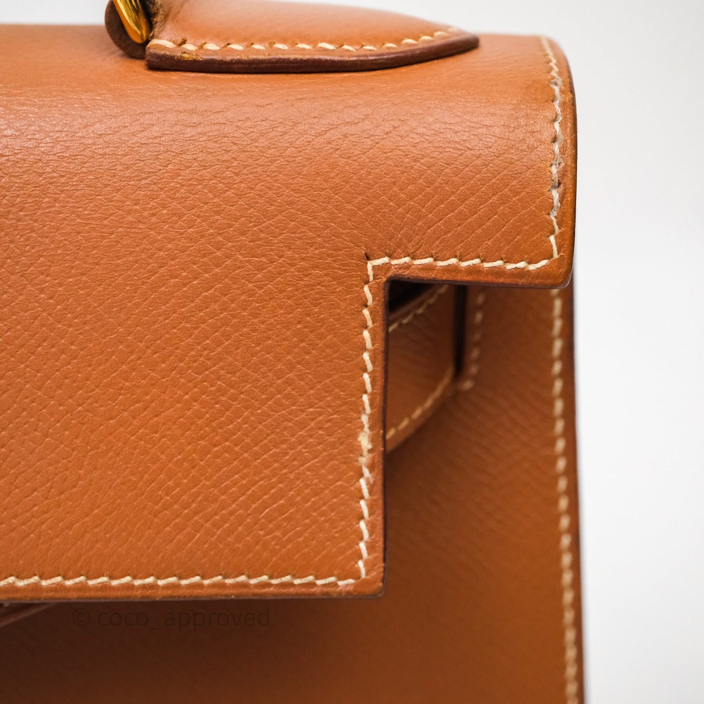 Hermès Kelly 28 Sellier Gold Courchevel Gold Hardware