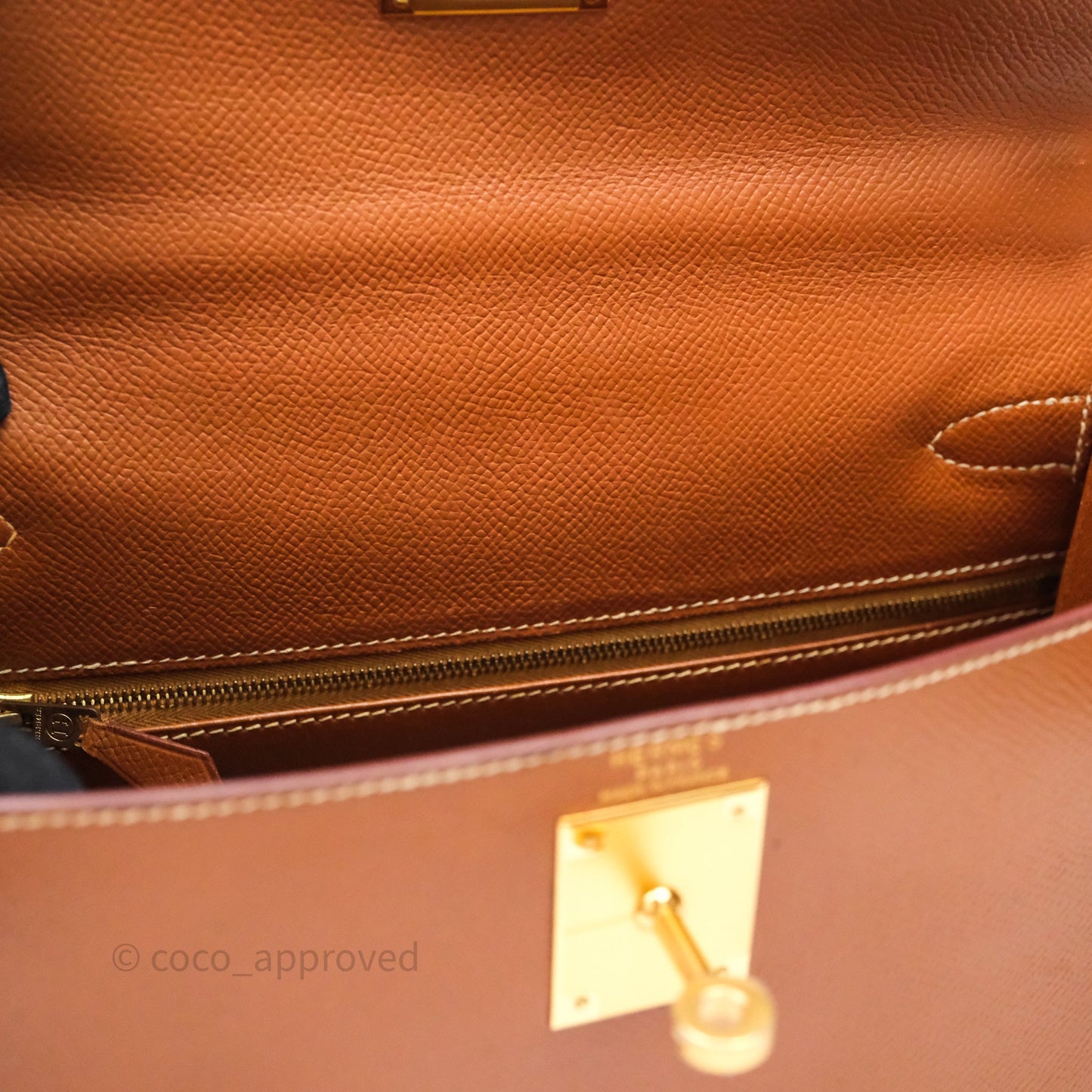 Hermès Kelly 28 Sellier Gold Courchevel Gold Hardware