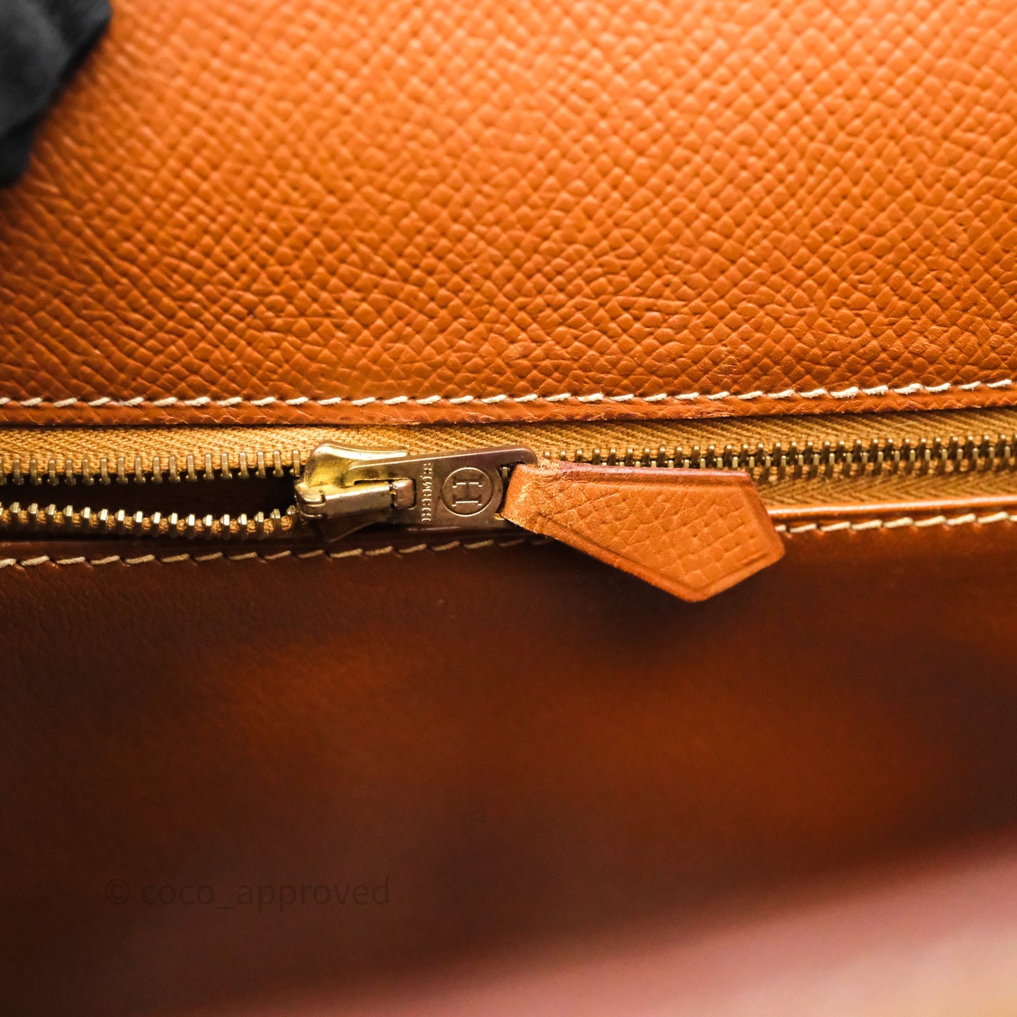 Hermès Kelly 28 Sellier Gold Courchevel Gold Hardware
