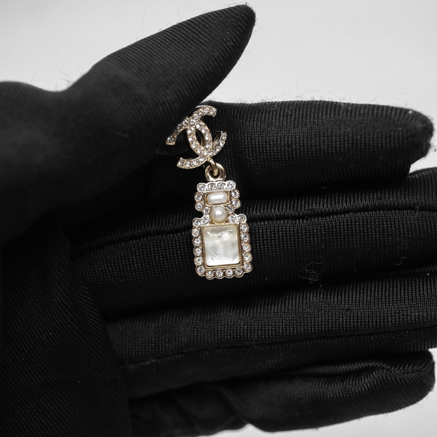 Chanel CC Crystal Perfume Bottle Earrings Gold Tone 21K