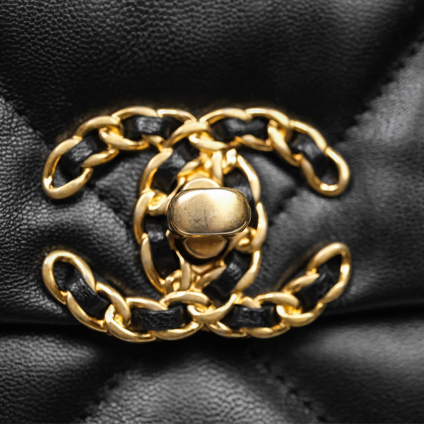 Chanel 19 Medium Black Mixed Hardware