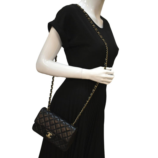 Luxury Chanel Classic Flap Small Leather Shoulder Bag Black