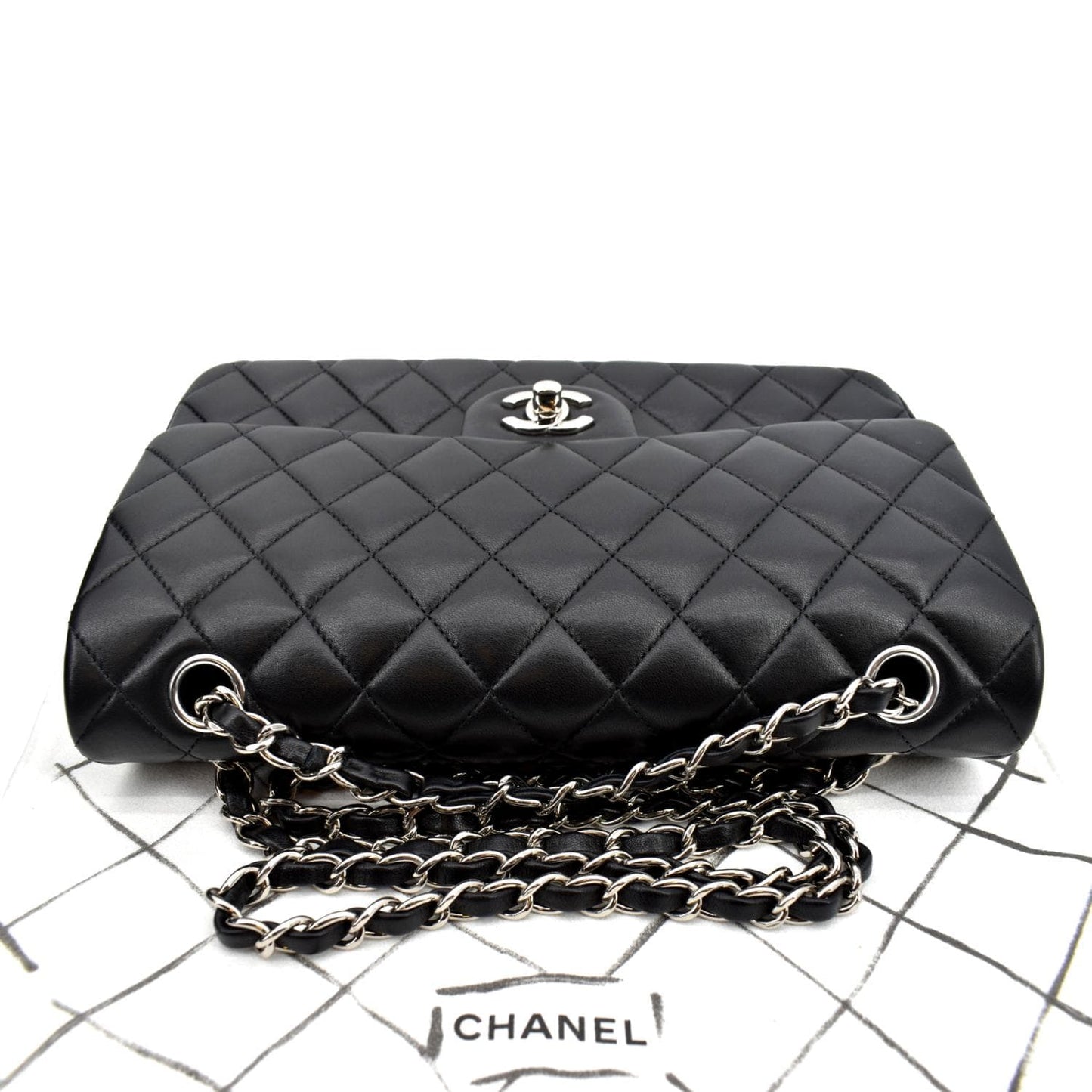 Luxury Chanel Classic Medium Double Flap Quilted Leather Shoulder Bag Black