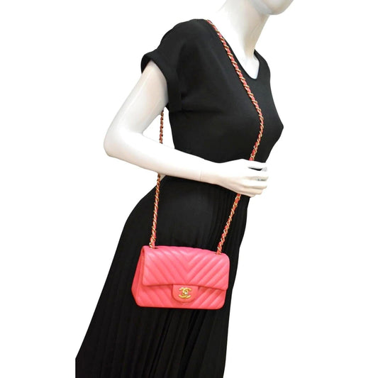 Luxury Chanel Timeless Classic Square Flap Chevron Calfskin Leather Crossbody Bag Pink
