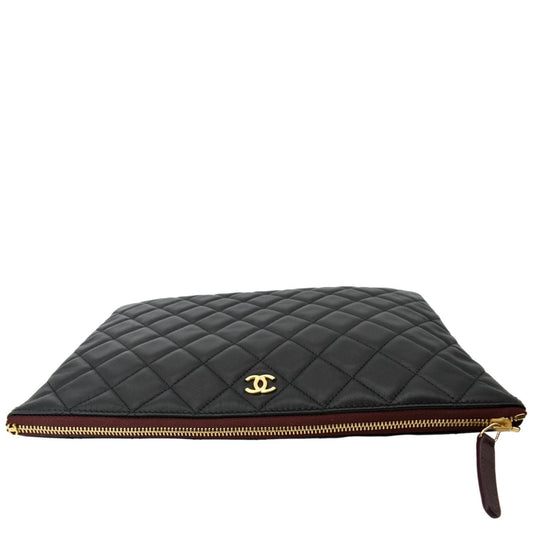 Luxury Chanel Leather O-Case Zip Pouch Black