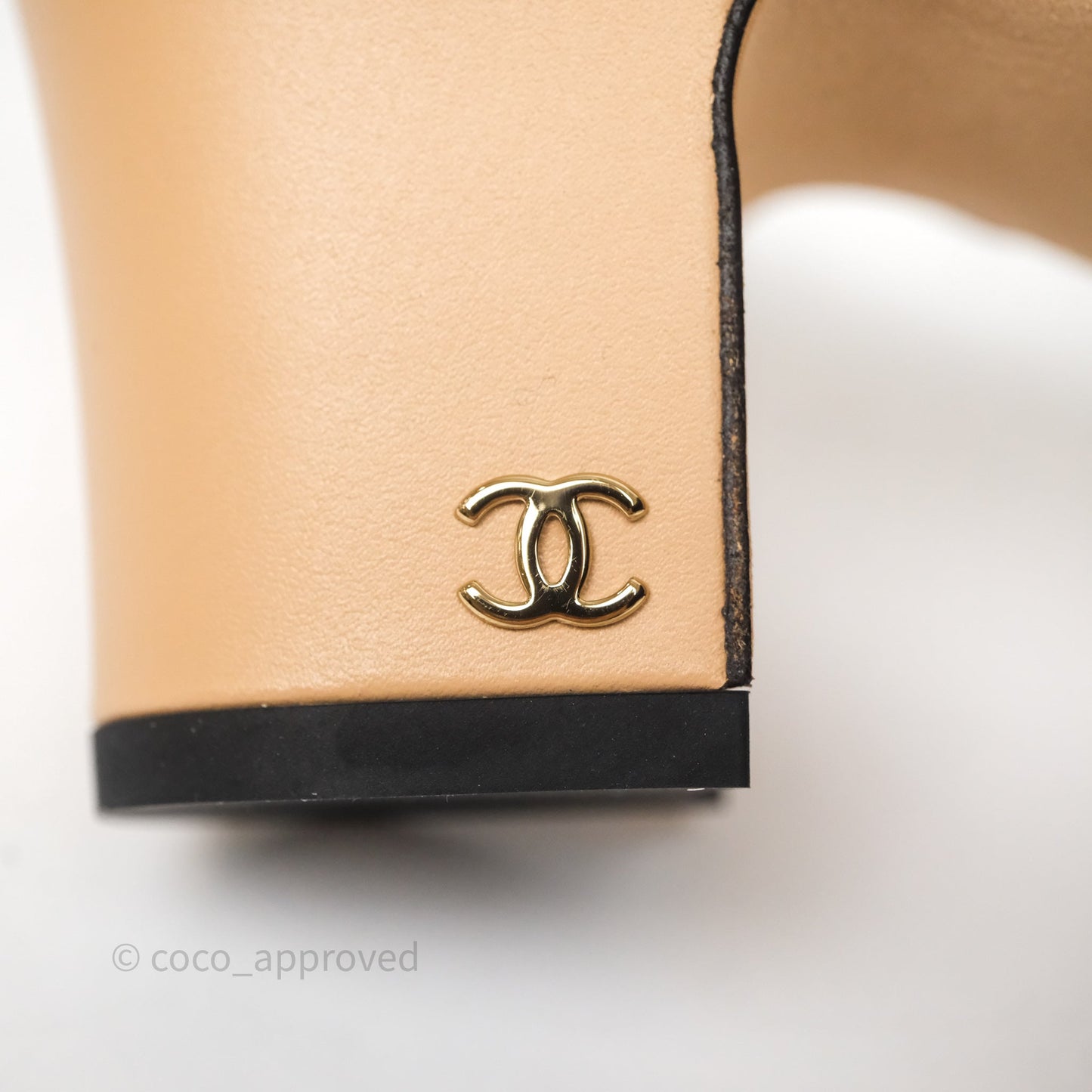 Chanel Classic Slingback Beige Black Leather Size 37