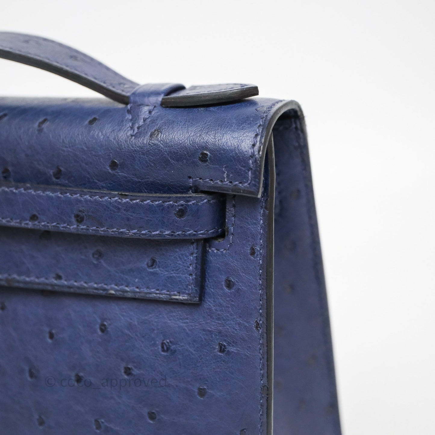 Hermès Kelly Pochette Bleu Iris 77 Ostrich Gold Hardware