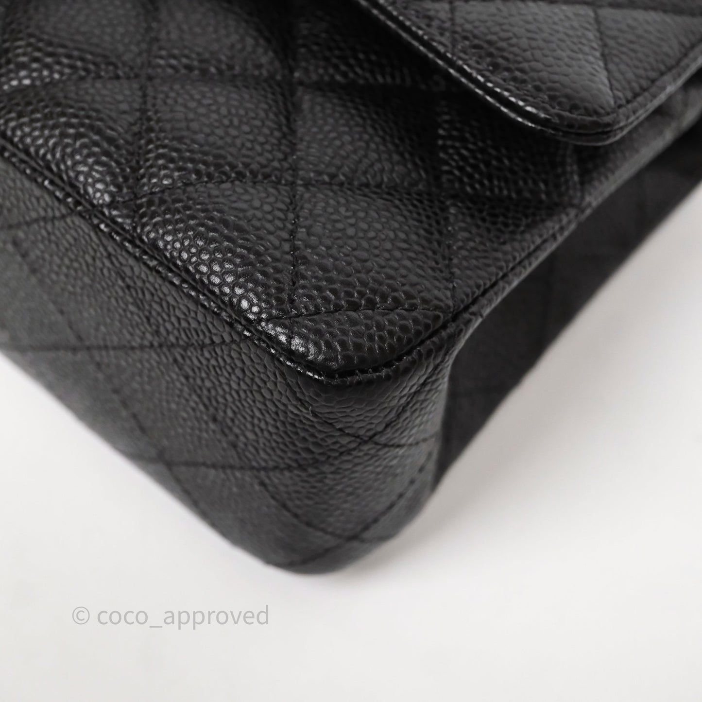 Chanel Classic M/L Medium Flap Quilted Black Caviar Gold Hardware