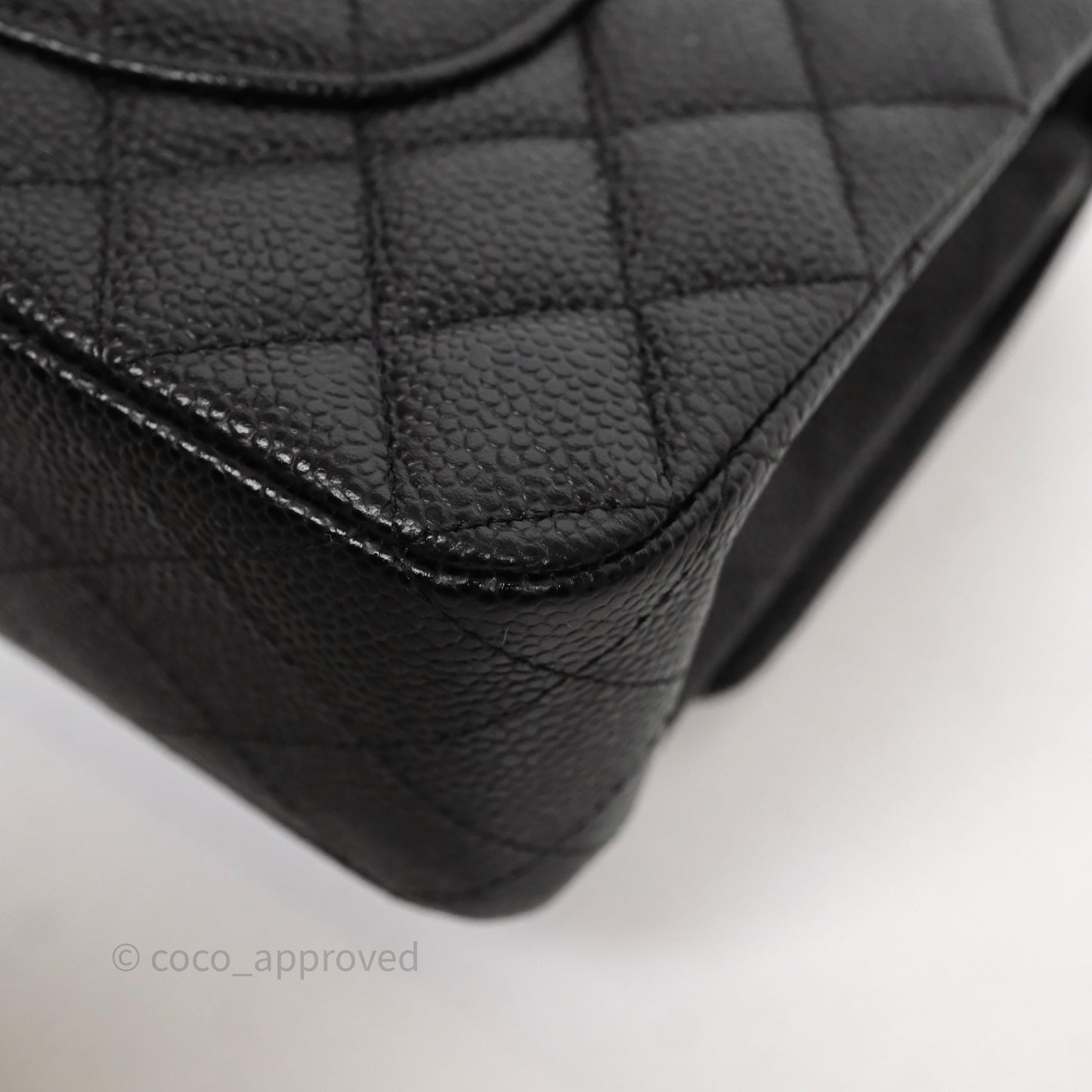 Chanel Classic M/L Medium Flap Quilted Black Caviar Gold Hardware