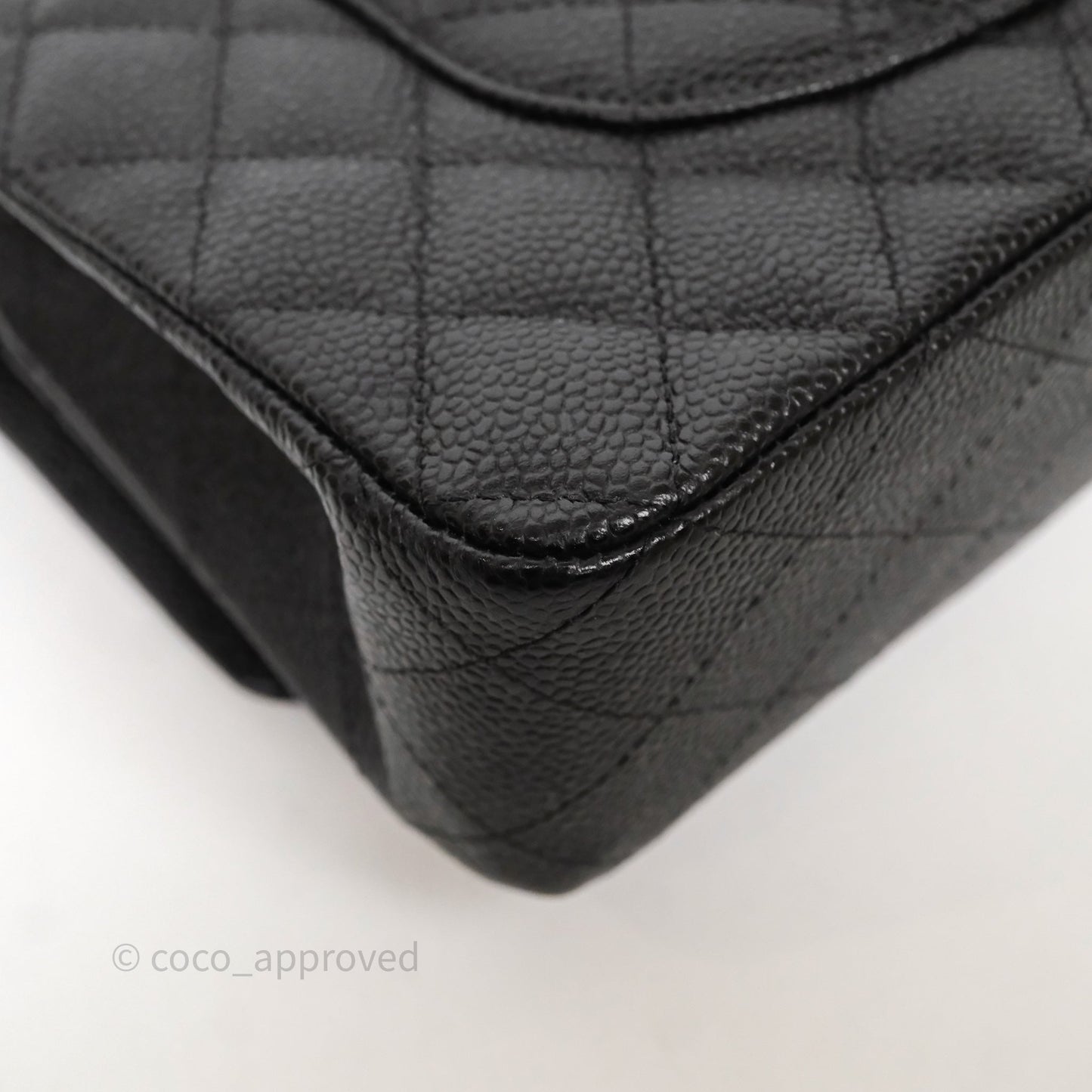 Chanel Classic M/L Medium Flap Quilted Black Caviar Gold Hardware