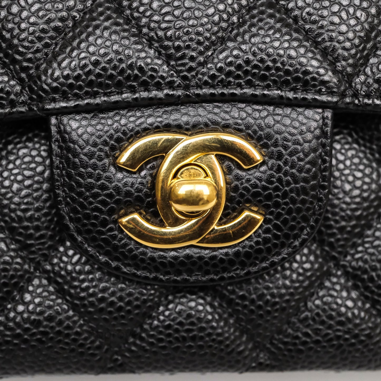 Chanel Classic M/L Medium Flap Quilted Black Caviar Gold Hardware