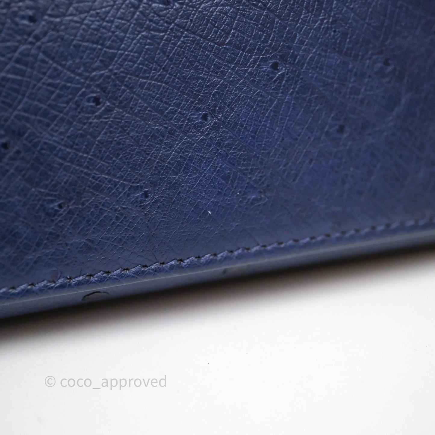 Hermès Kelly Pochette Bleu Iris 77 Ostrich Gold Hardware