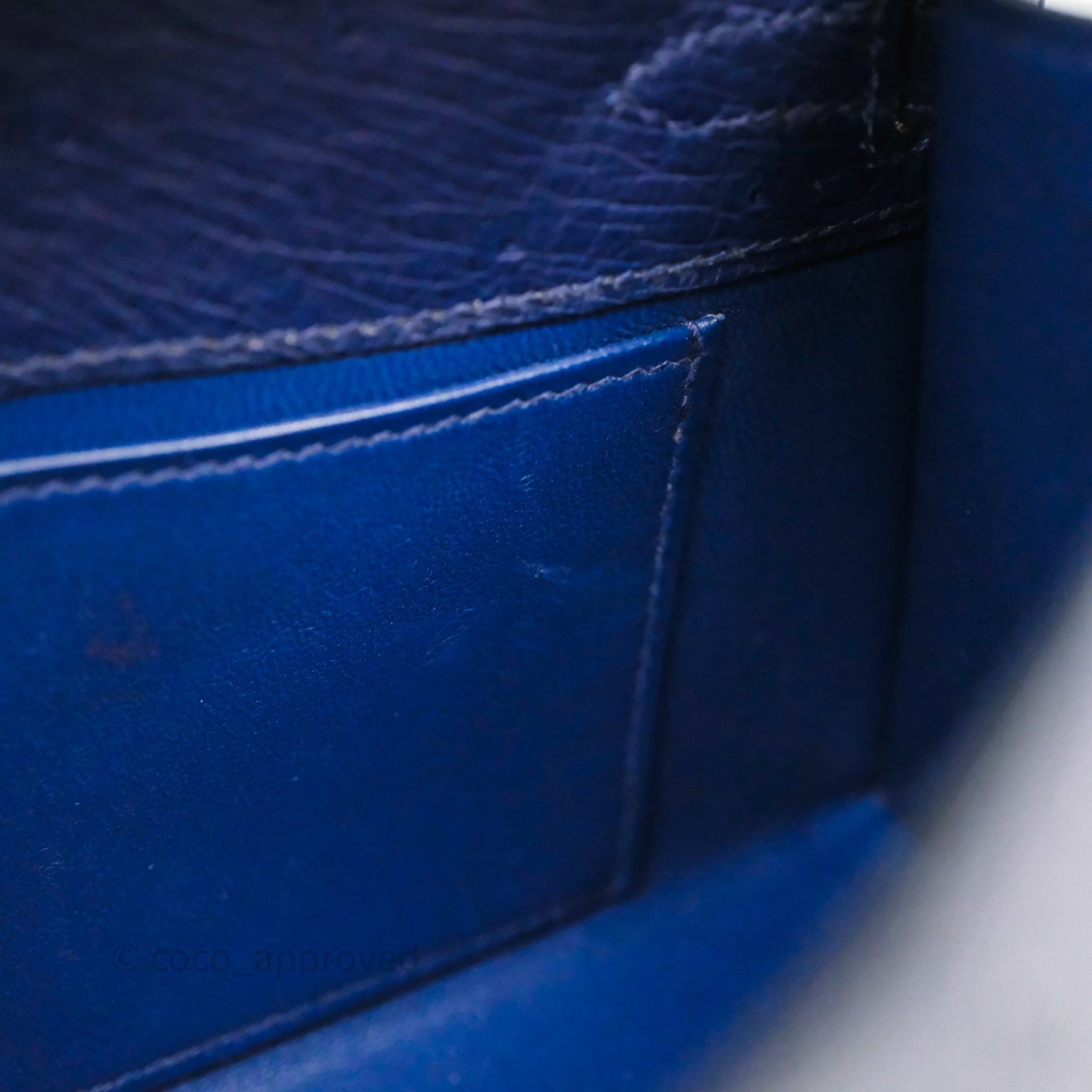 Hermès Kelly Pochette Bleu Iris 77 Ostrich Gold Hardware