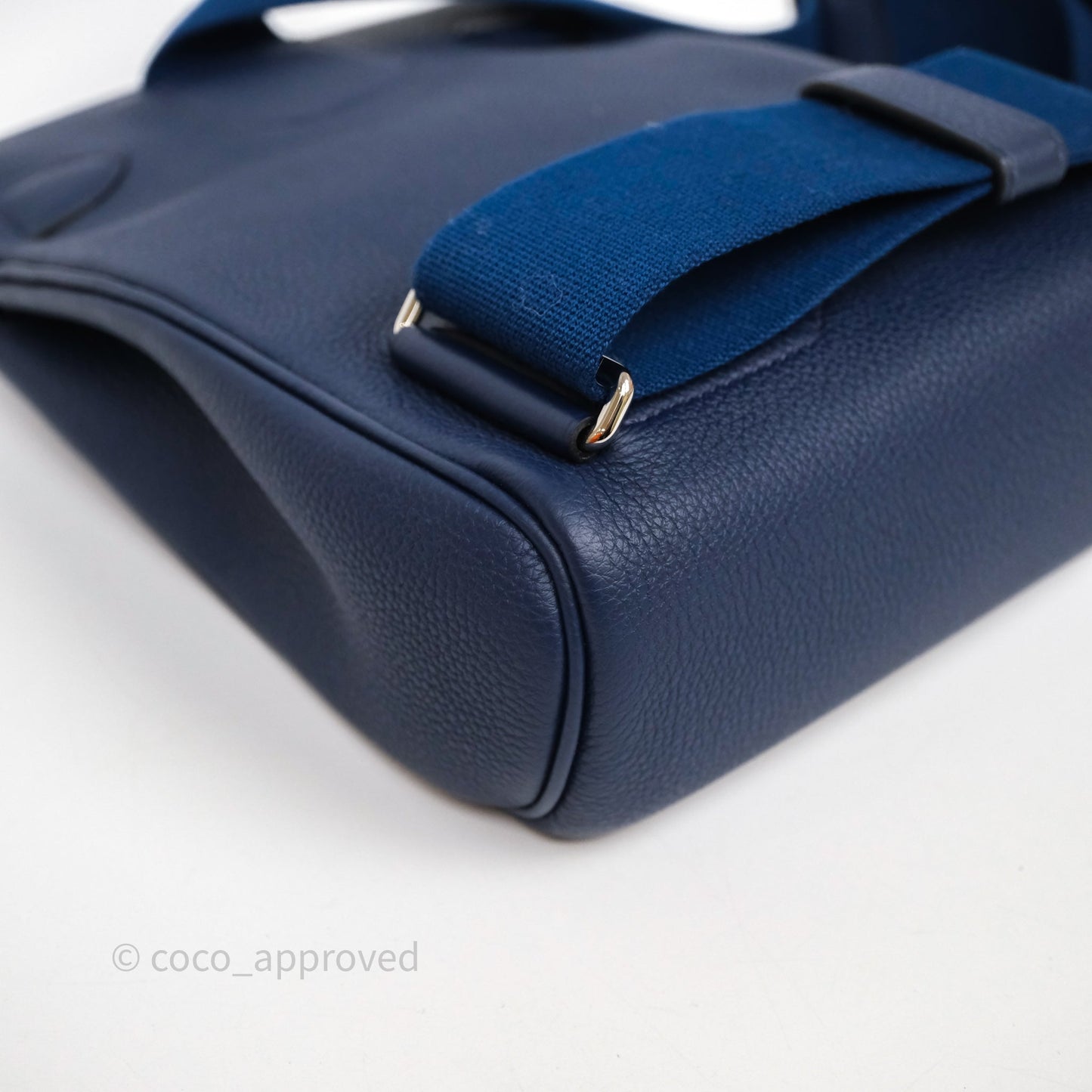 Hermès Hac a Dos PM Backpack Bleu Nuit 2Z Togo Palladium Hardware