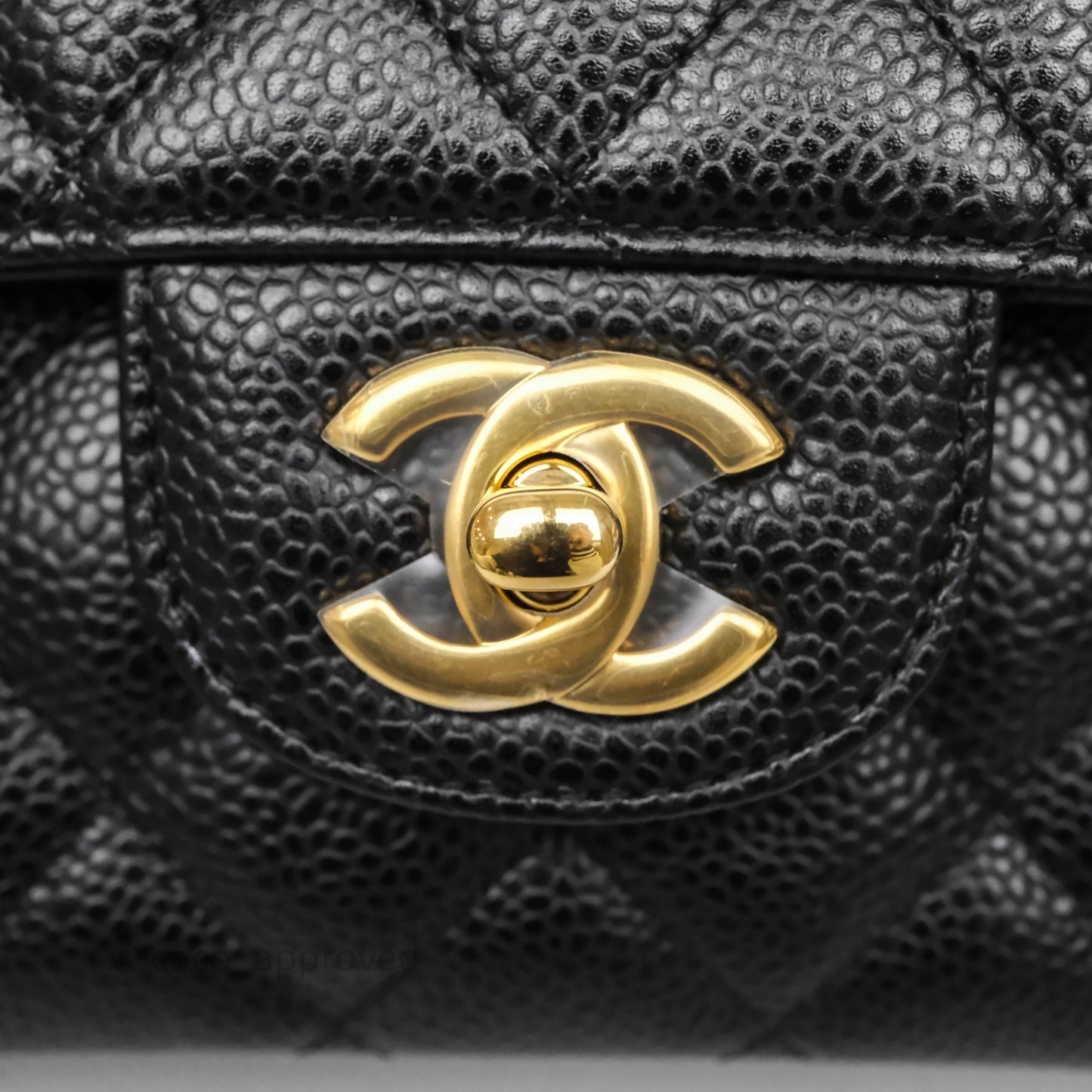 Chanel Classic M/L Medium Flap Quilted Black Caviar Gold Hardware