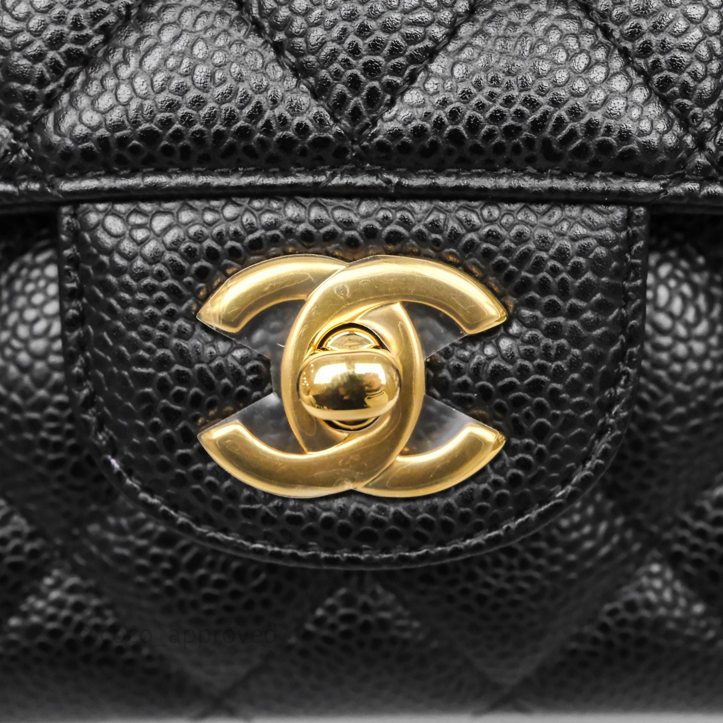 Chanel Classic M/L Medium Flap Quilted Black Caviar Gold Hardware